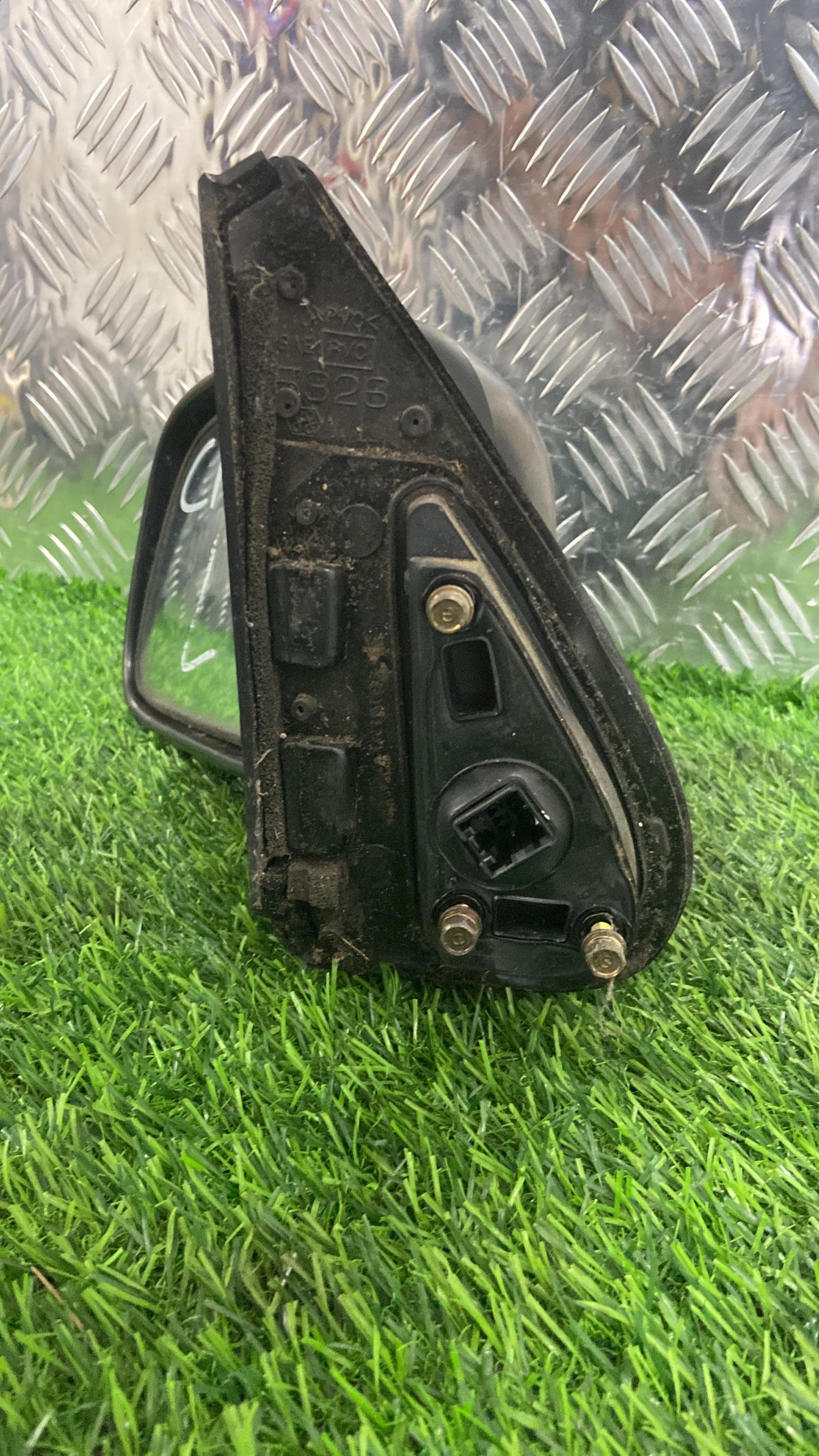 1995 - 2002 Honda CR-V Left Door Mirror 5 PIN