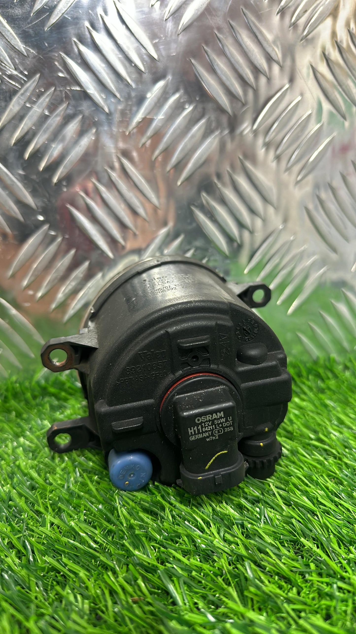 Toyota Yaris Left Fog Light 81210-0D041