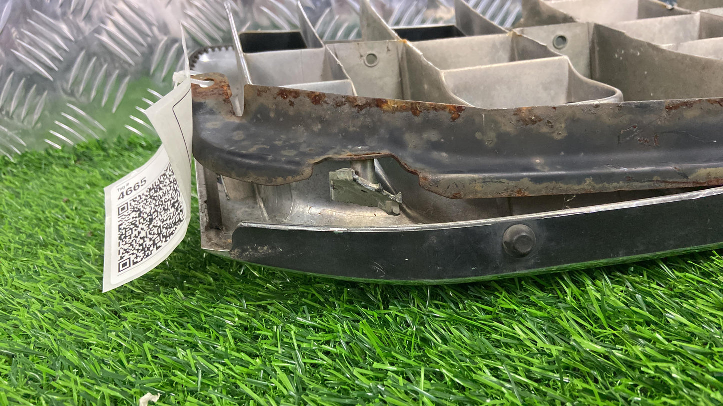 2002 - 2009 Toyota Land Cruiser Grille 53111-60490