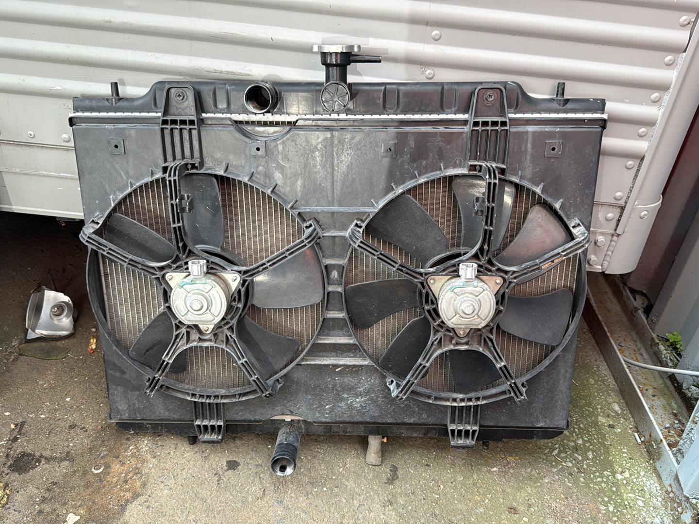 2007 - 2013 Nissan X-Trail Radiator