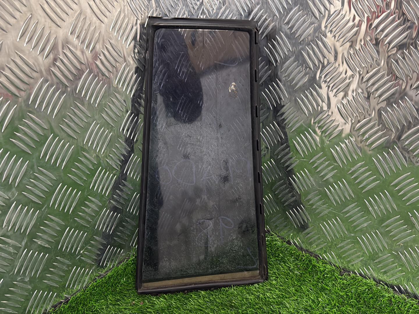 1996 - 2002 Toyota Land Cruiser Prado Left Rear Quarter Door Glass No Tint Code