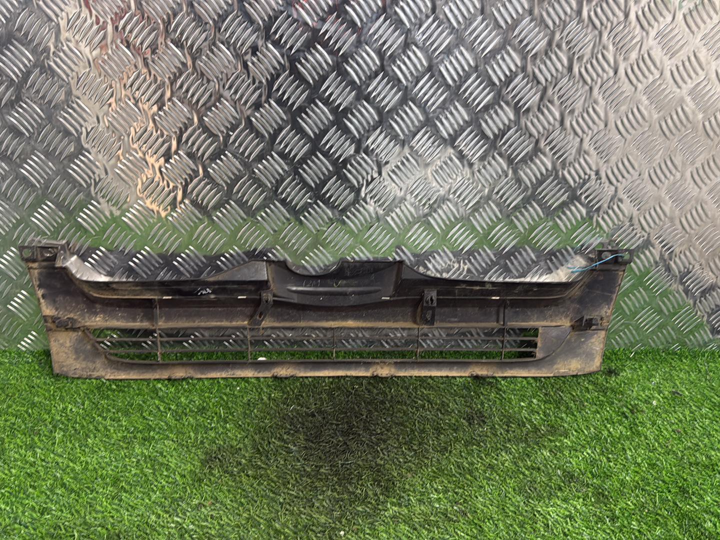 2008 - 2008 Toyota Hiace Grille Narrow Body Type 53100-26310