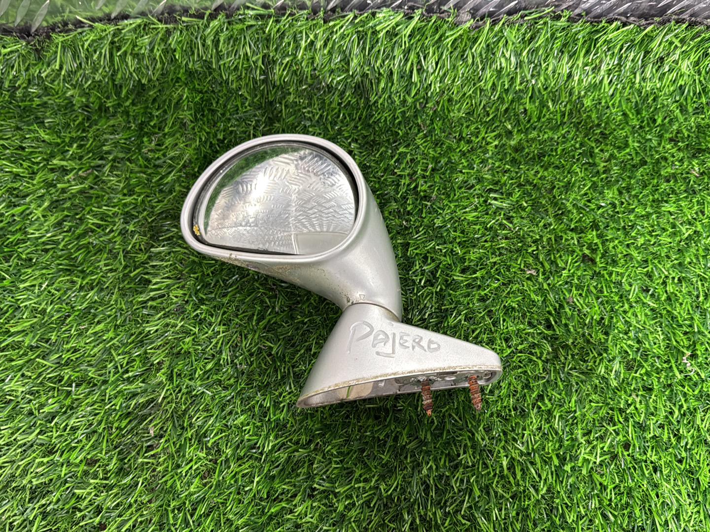 1999 - 2006 Mitsubishi Pajero Left Front Guard Mirror