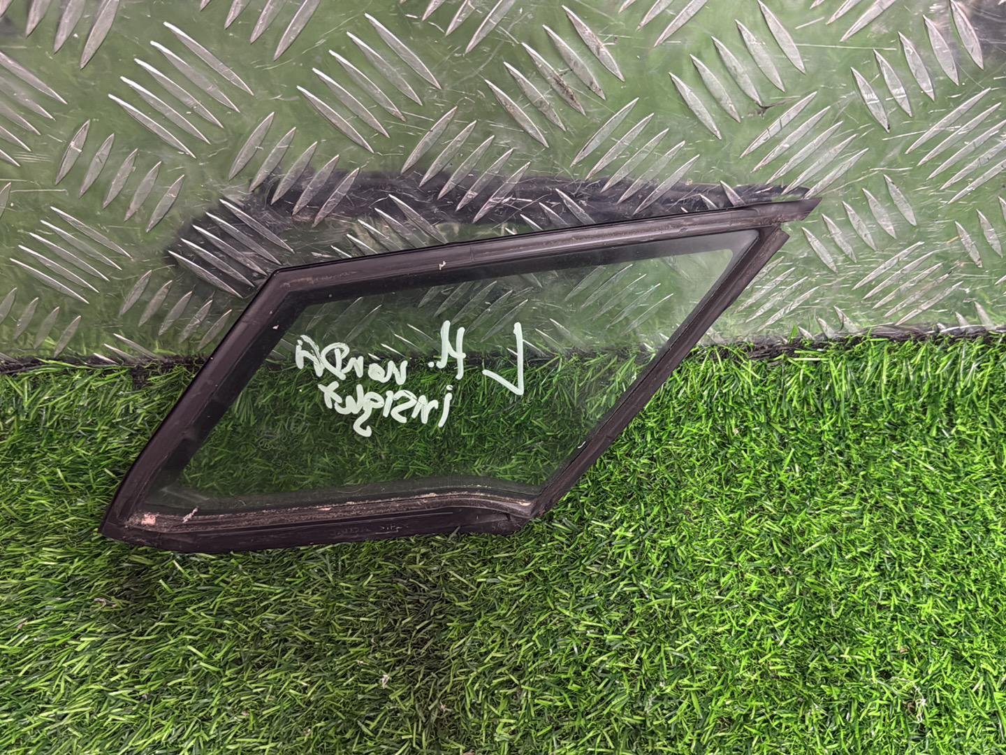 2009 - 2014 Honda Insight Left Front Quarter Door Glass M2H3 Tint