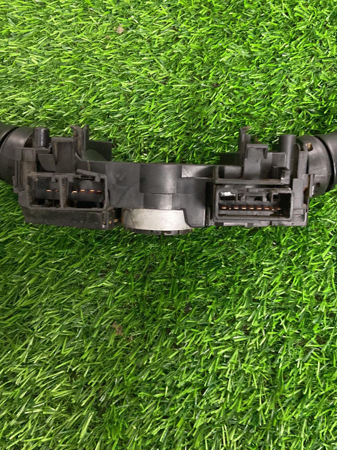 2004 - 2015 Toyota Hilux Combination Switch 0K021-L02-17F843