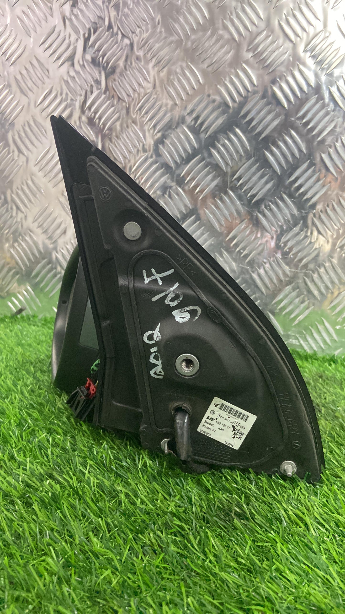 2008 - 2013 Volkswagen Golf Left Door Mirror 6 WIRE