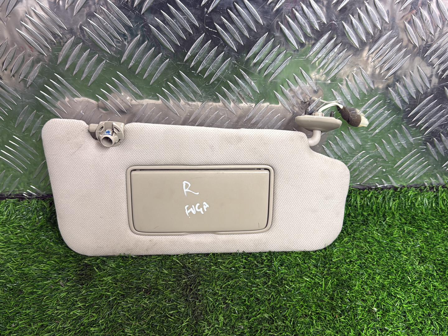 2004 - 2009 Nissan Fuga Right Sun Visor