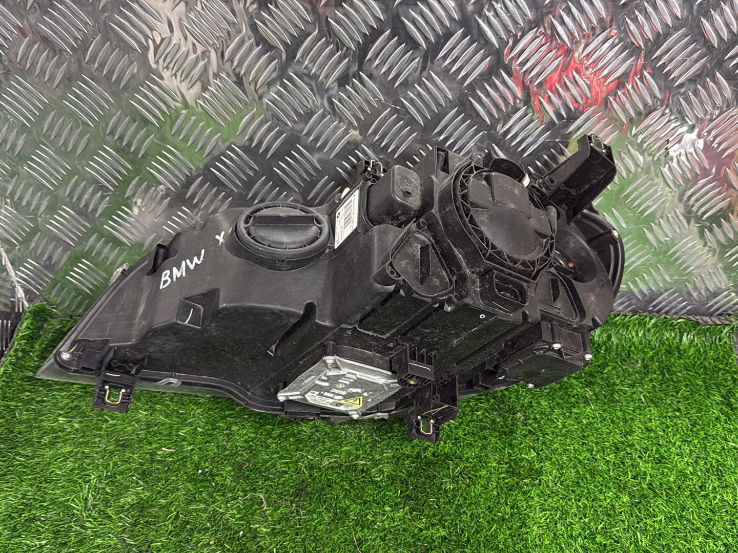 2006 - 2013 BMW X5 Right Headlight F 00H TB3 008