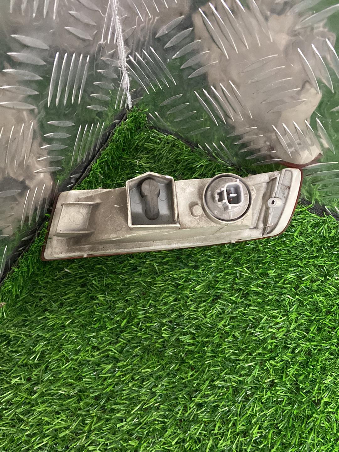 1986 - 2013 Mitsubishi L300 Right Front Bumper Light KOITO 210-87411