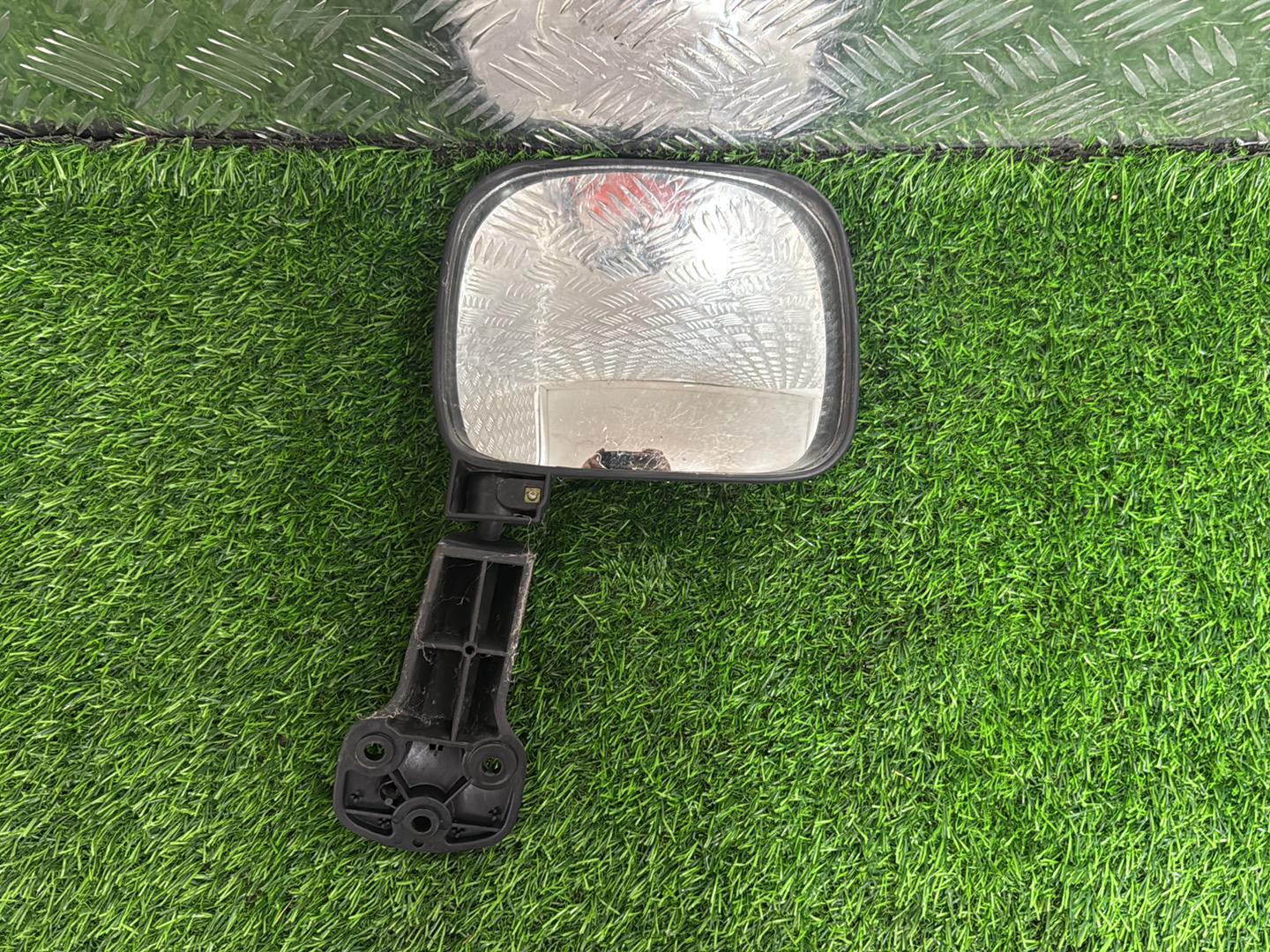 2005 - 2019 Toyota Hiace Tailgate Mirror