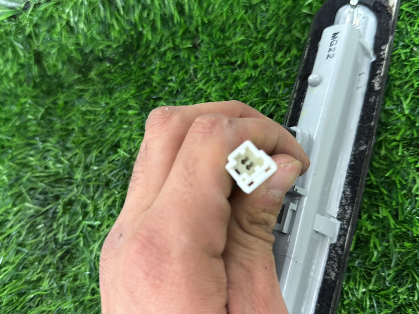 2007 - 2013 Nissan X-Trail High Level Stoplight STANLEY P6545