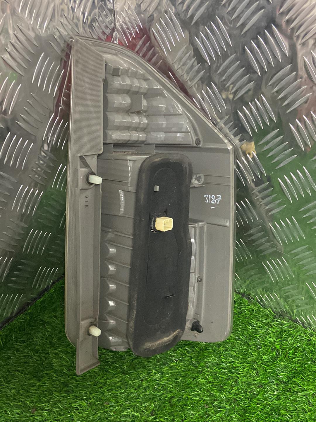 2007 - 2014 Toyota Noah Left Taillight ICHIKOH 28-198