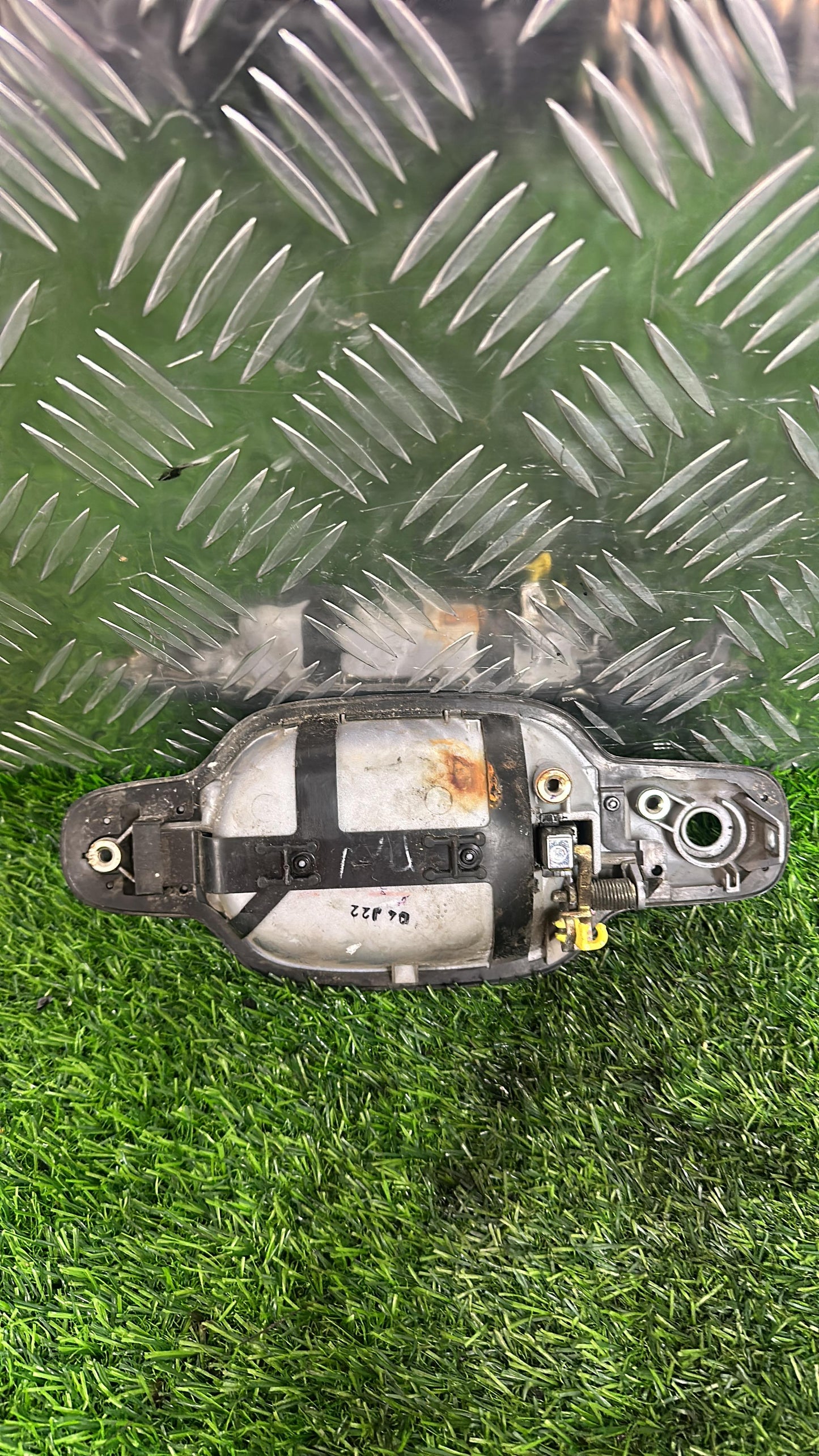 2003 - 2008 Holden Rodeo Left Front Exterior Door Handle