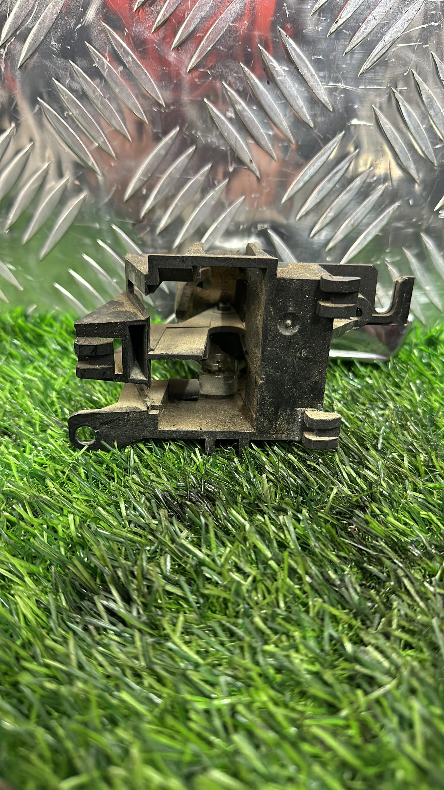 2006 - 2015 Nissan Navara Right Front Door Interior Handle