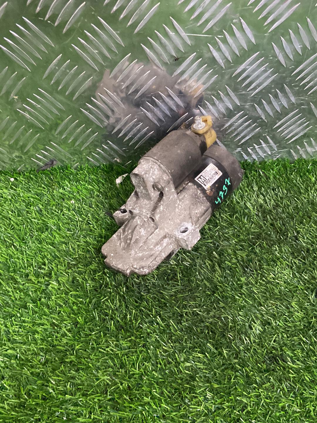 2006 - 2012 Mazda CX-7 Starter Motor M000T87681