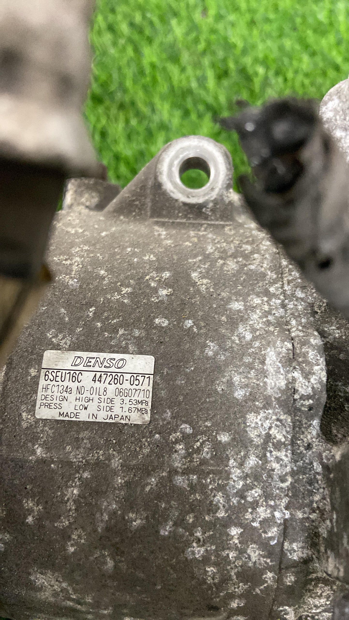 2003 - 2010 Toyota Noah A/C Compressor 44260-0571