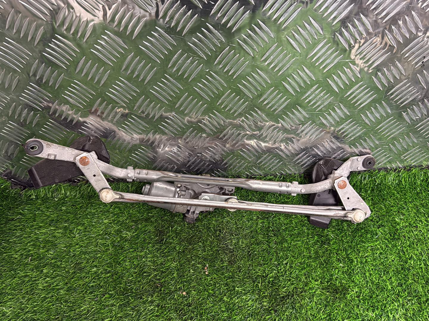 2017 - 2023 Mazda CX-5 Front Wiper Rack Assembly K123-67340