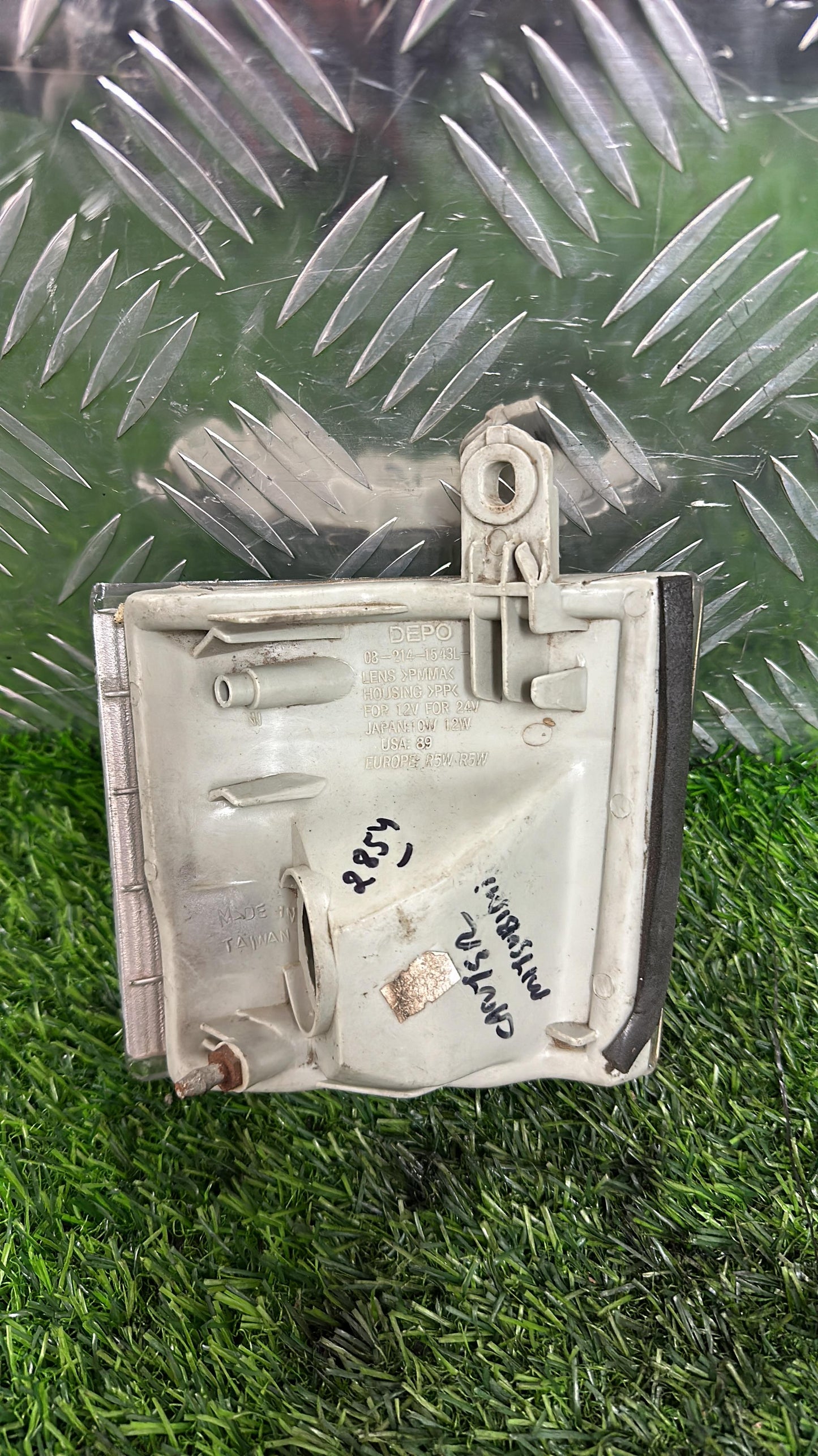 1993 - 2001 Mitsubishi Canter Right Indicator DEPO 01-214-1543-C