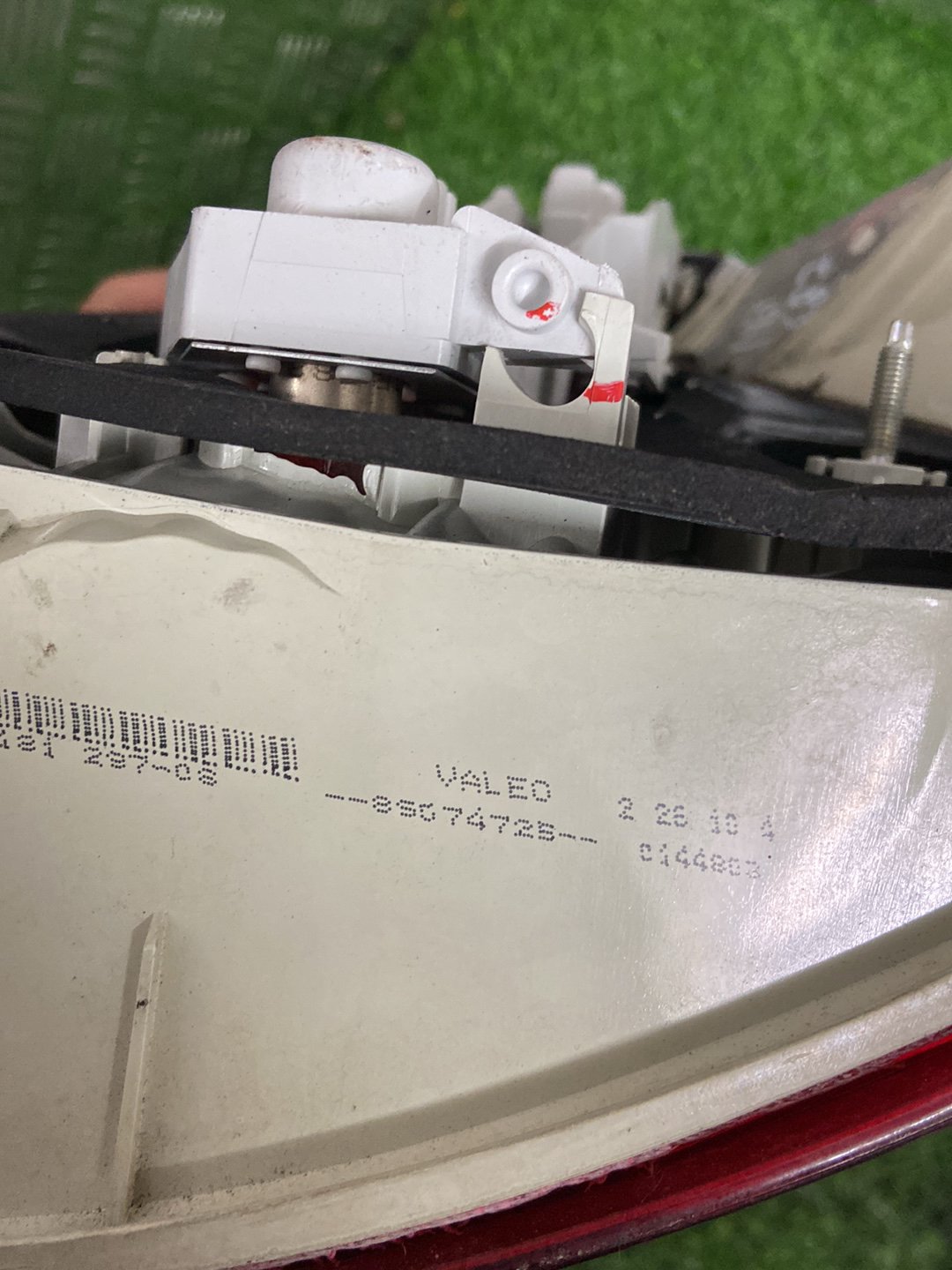 2004 - 2011 BMW 118i Left Taillight 89074725