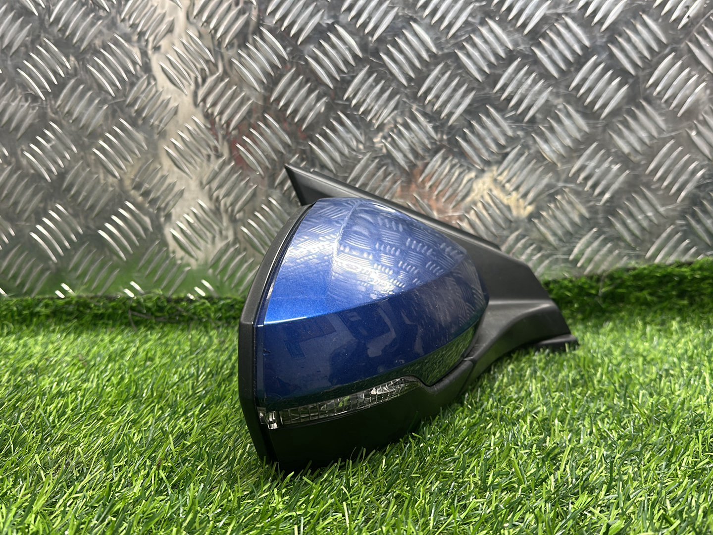 2017-2021 Volkswagen Polo MK6- AW BZ- Right Door Mirror PN: 10 WIRE TYPE