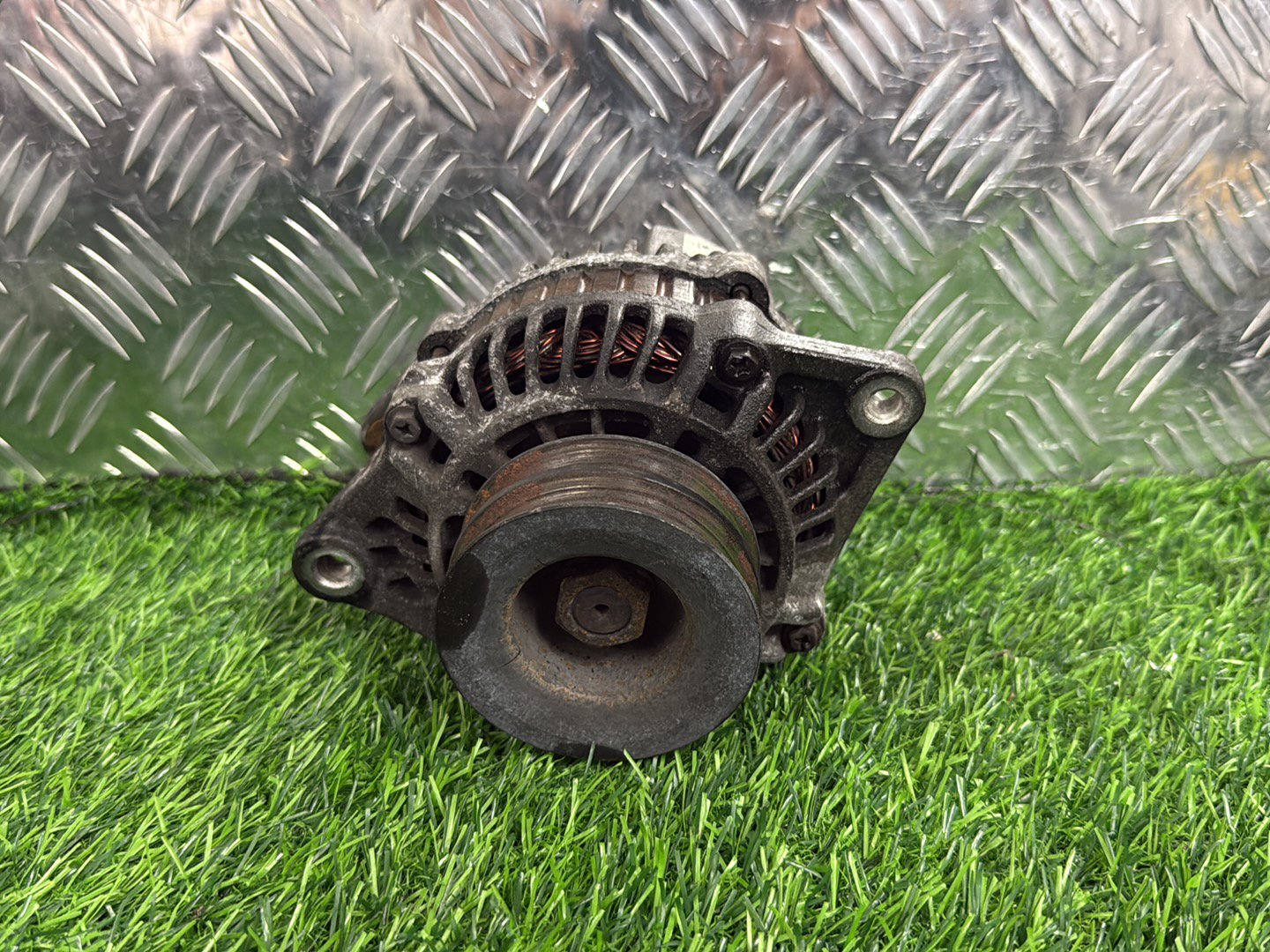 Ford Courier Alternator A2TA6099AT