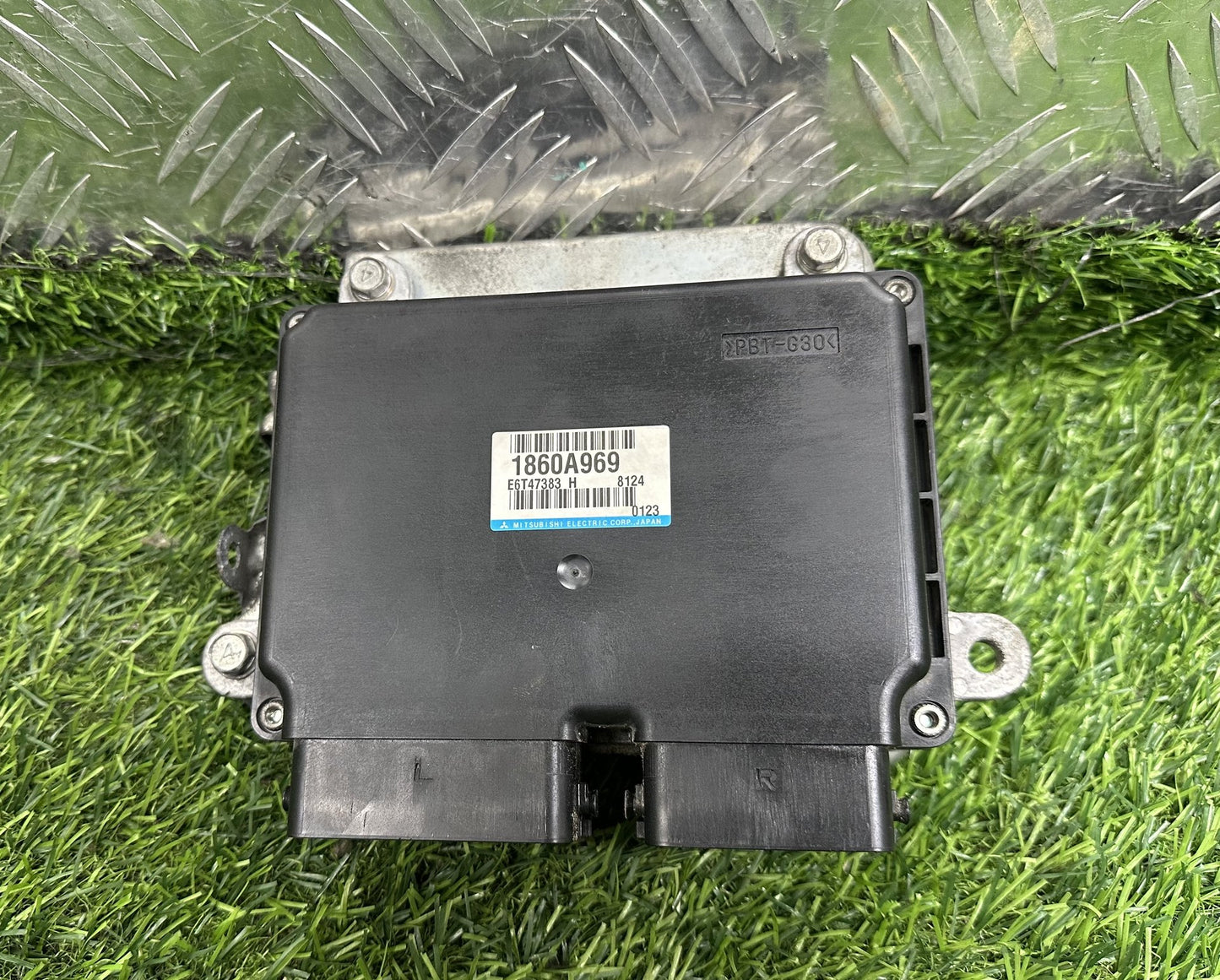 2006-2012 Mitsubishi Outlander- ECU PN: 1860A969