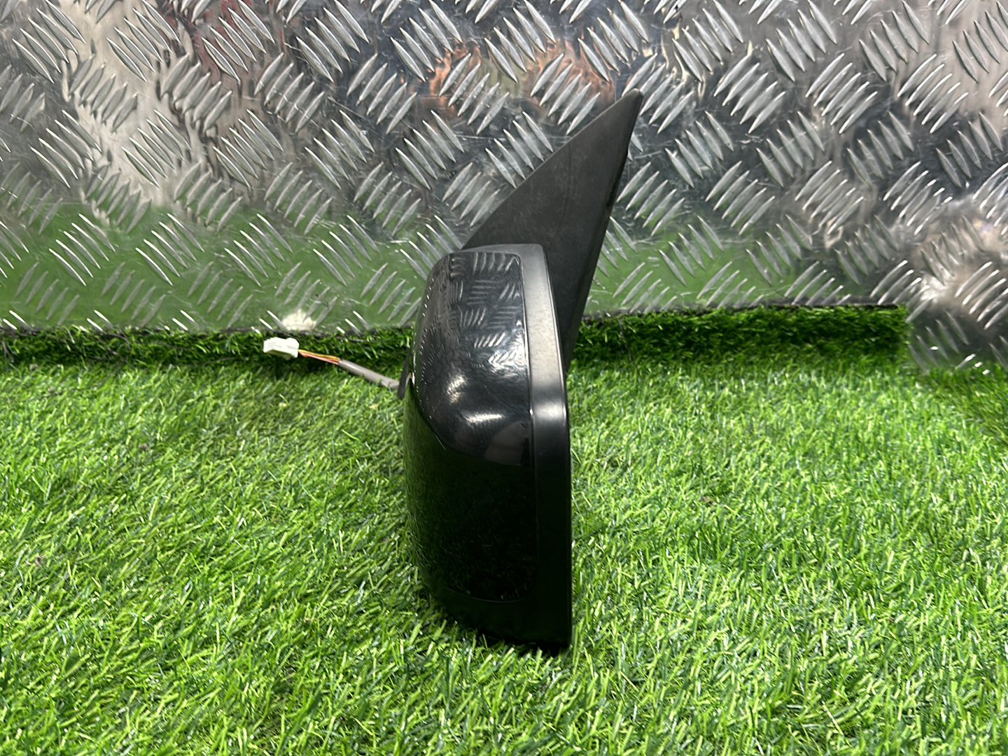2007 - 2013 Nissan X-Trail Left Door Mirror 7 WIRE TYPE