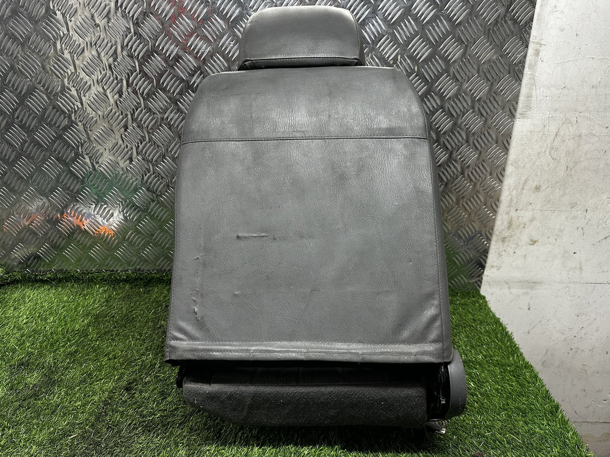 1999-2004 Nissan Vanette SK82 - Right Front Seat PN: