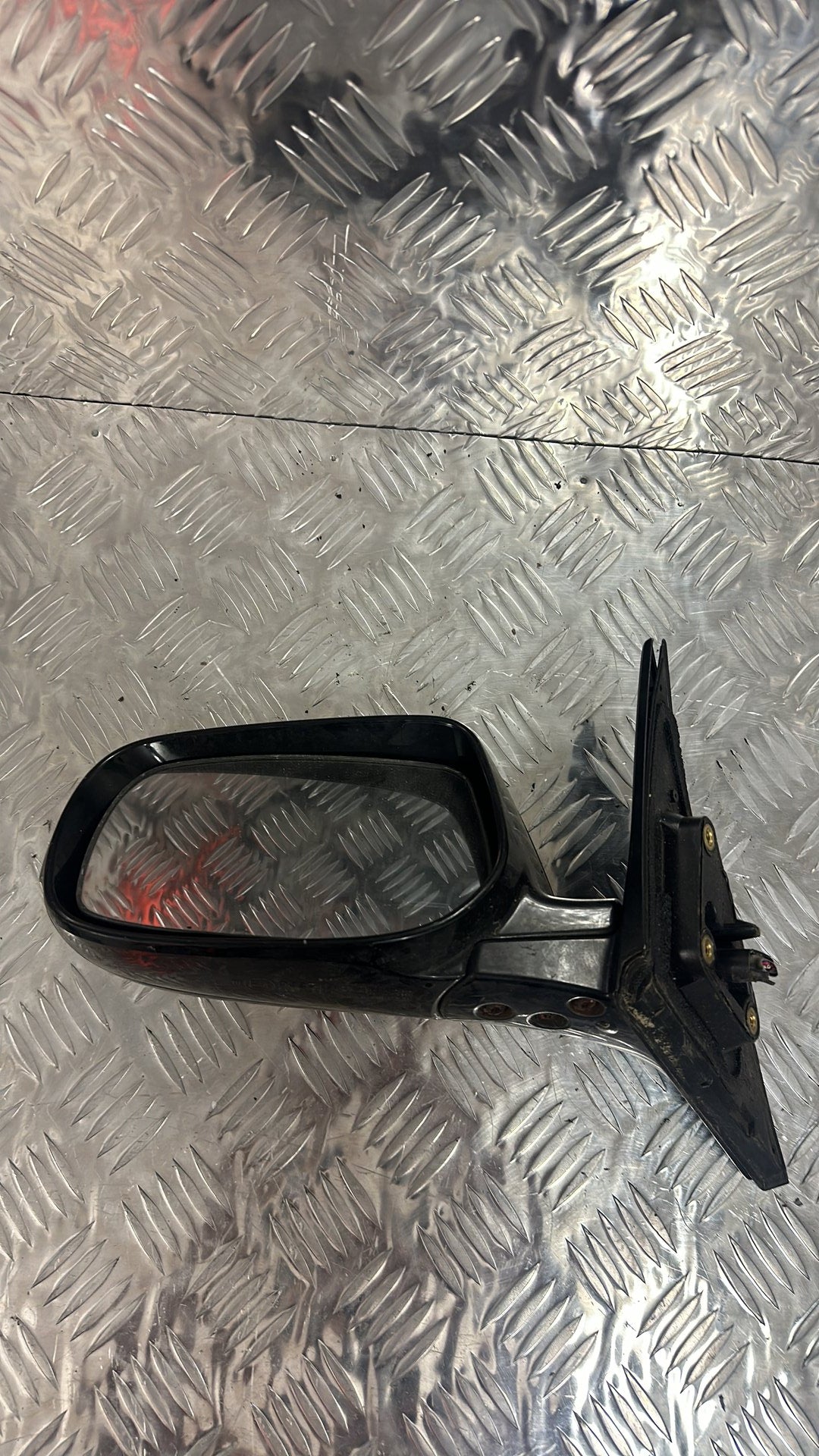 Toyota Mark X- Left Door Mirror PN: 7 WIRE TYPE