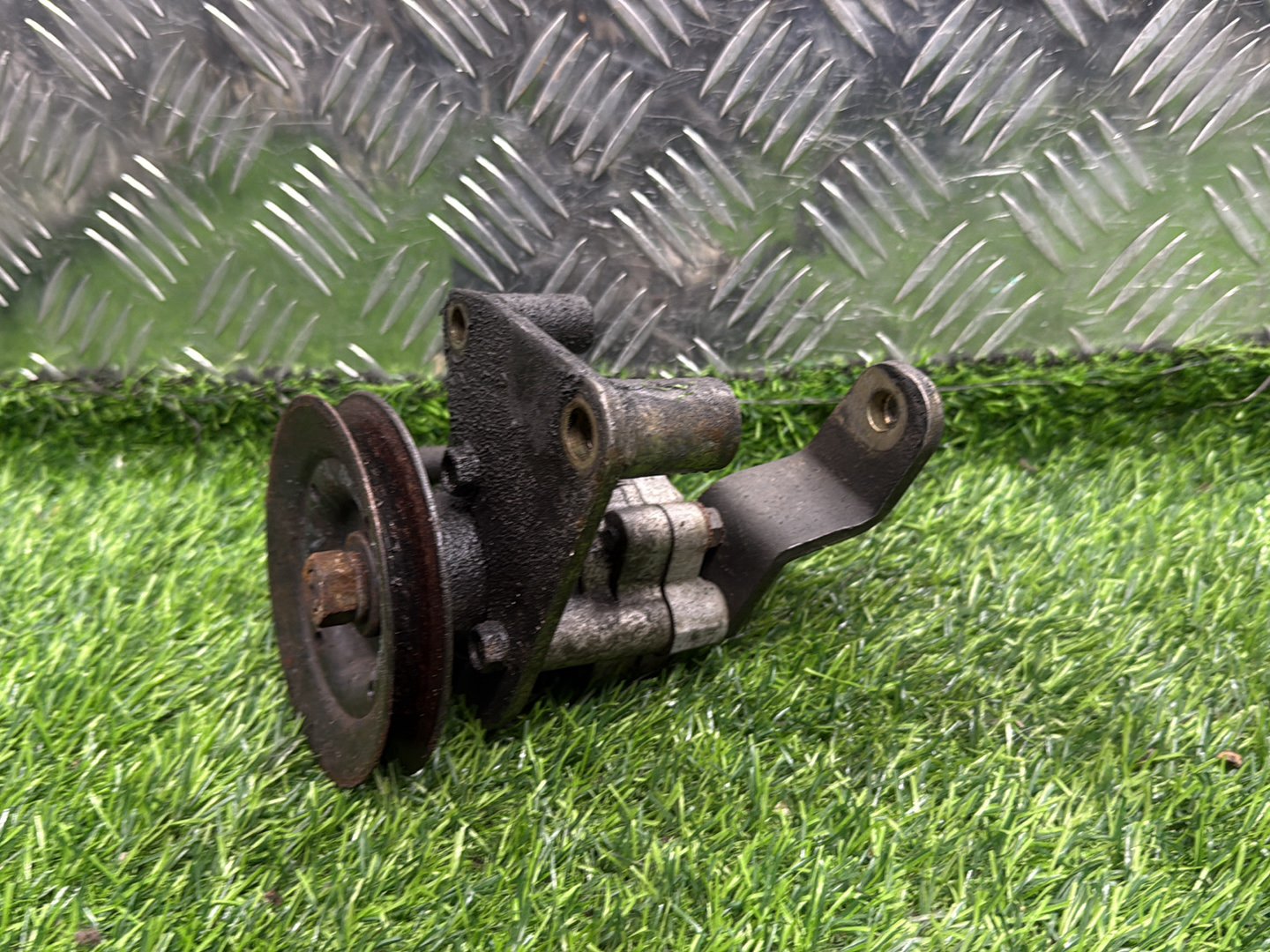 Nissan Navara Power Steering Pump YD25