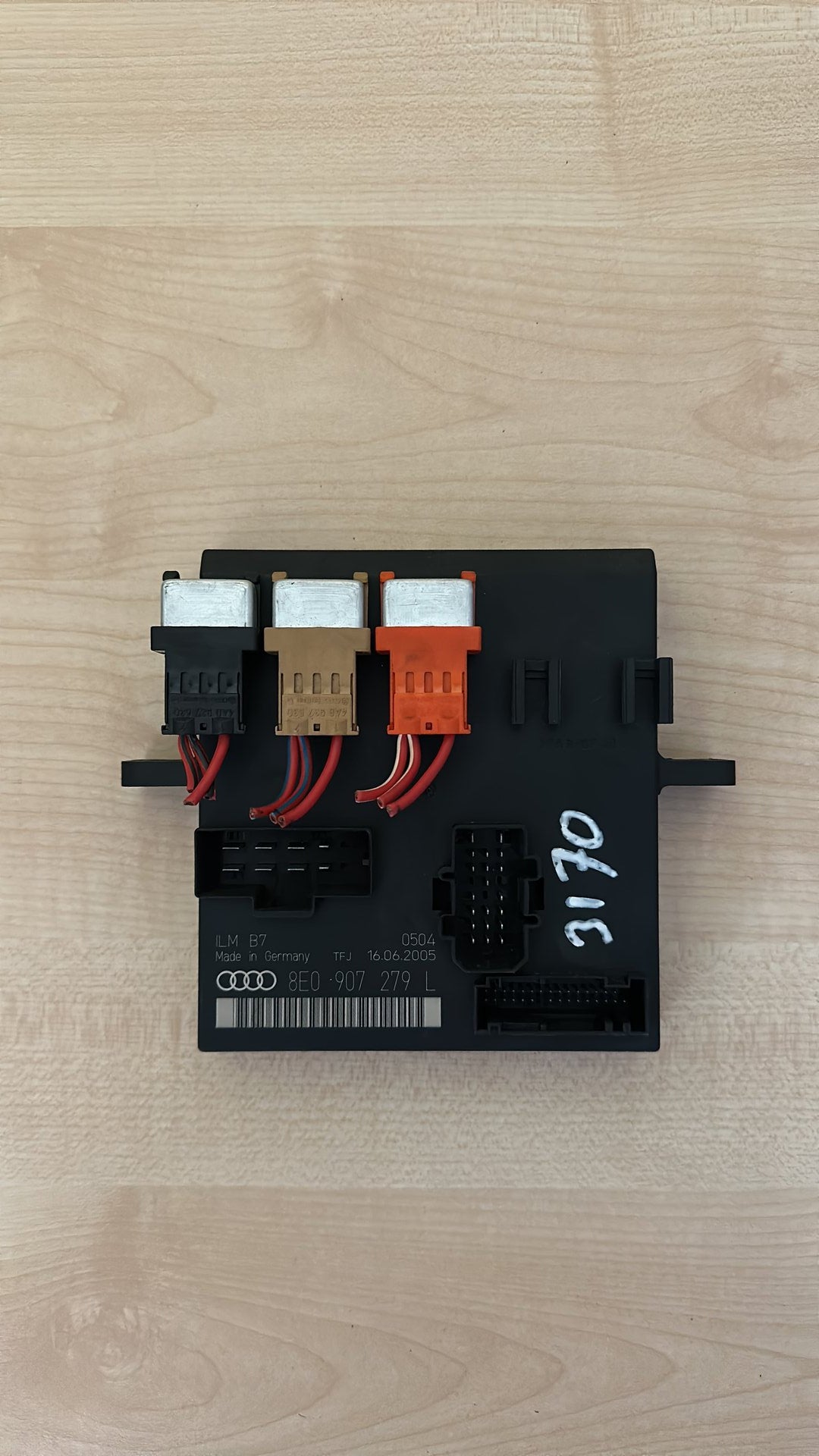 2005-2008 Audi A4 8EC- Body Control Module PN: 8E0 907 279 L