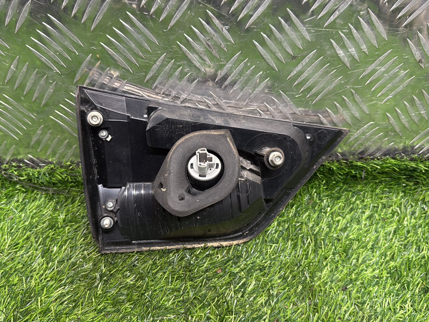 Mitsubishi Outlander Right Tailgate Garnish 1146-356