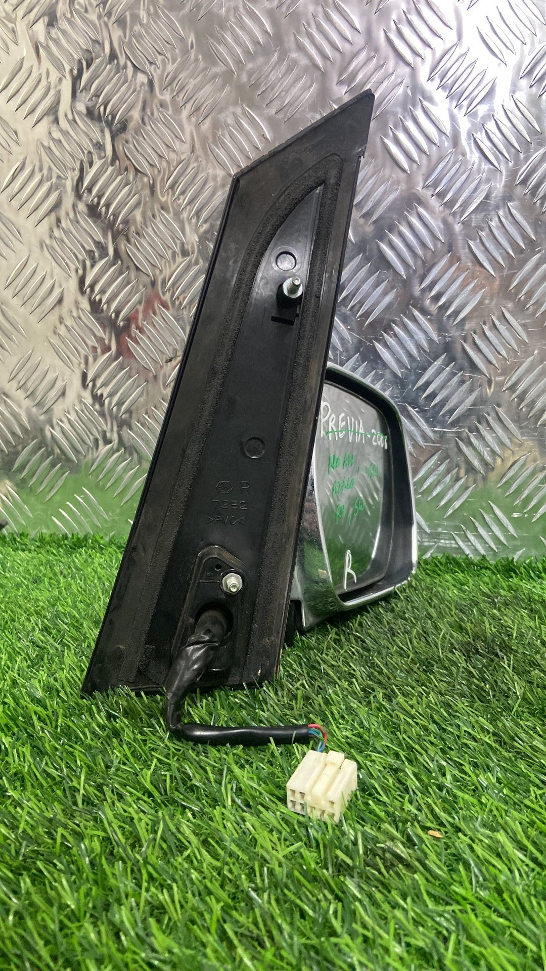 2001 - 2007 Toyota Right Door Mirror CHROME, 5 WIRE