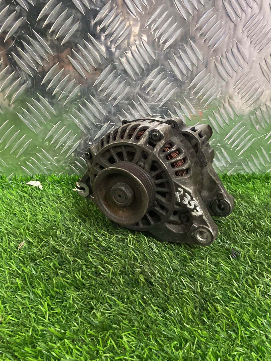 Mitsubishi Pajero Alternator MD303481