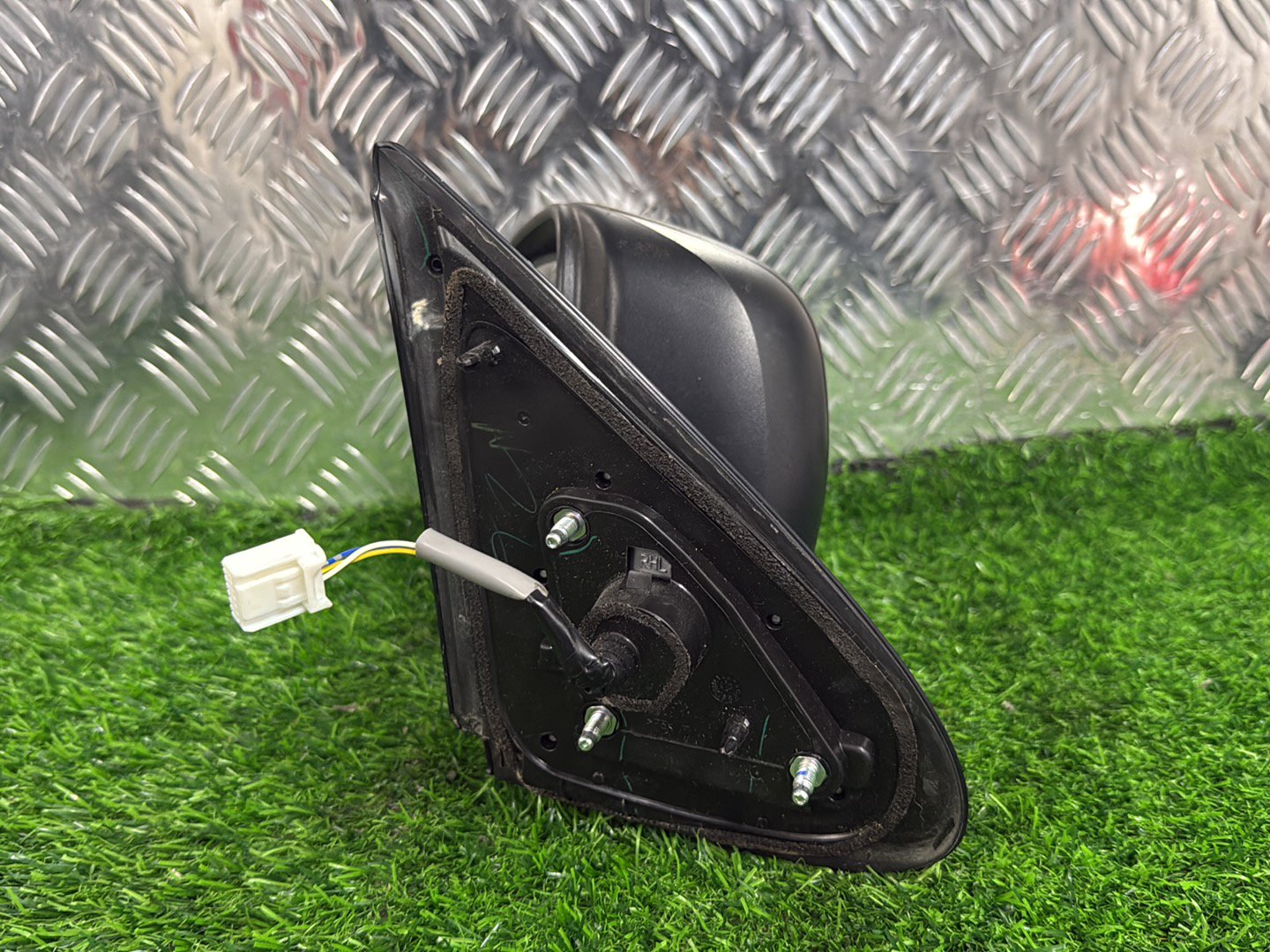 2015 - 2018 Mitsubishi Triton Left Door Mirror 3 Wire