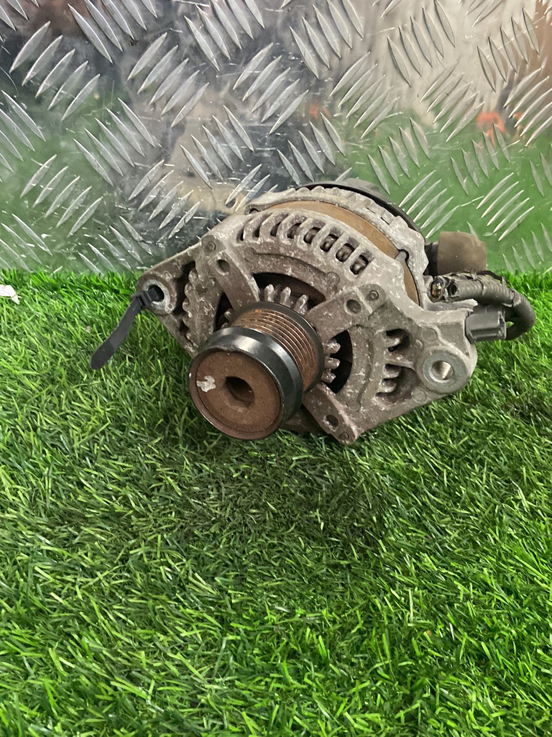 Toyota Crown Alternator 2706031170