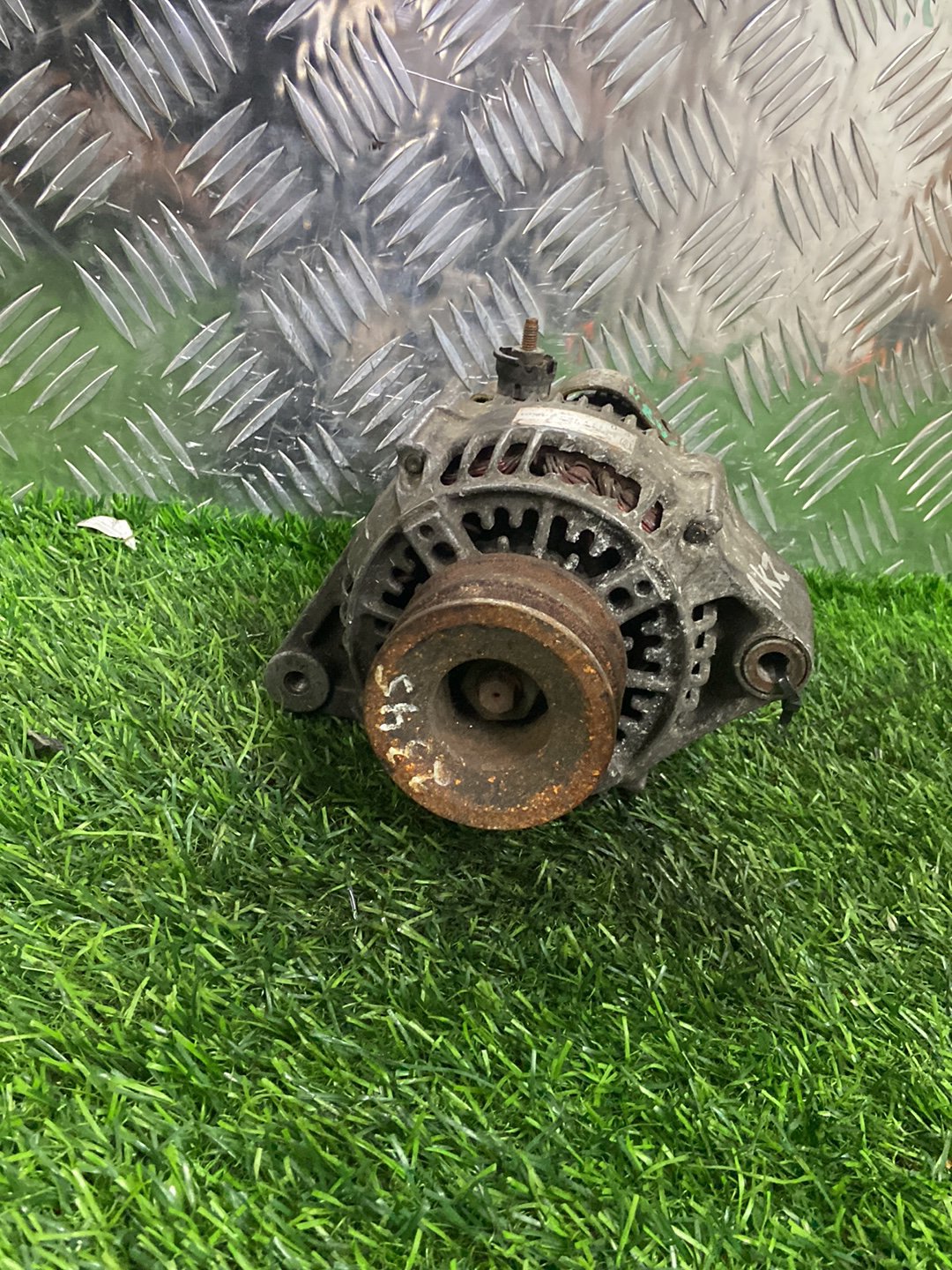 Toyota Hilux Alternator 2706067030