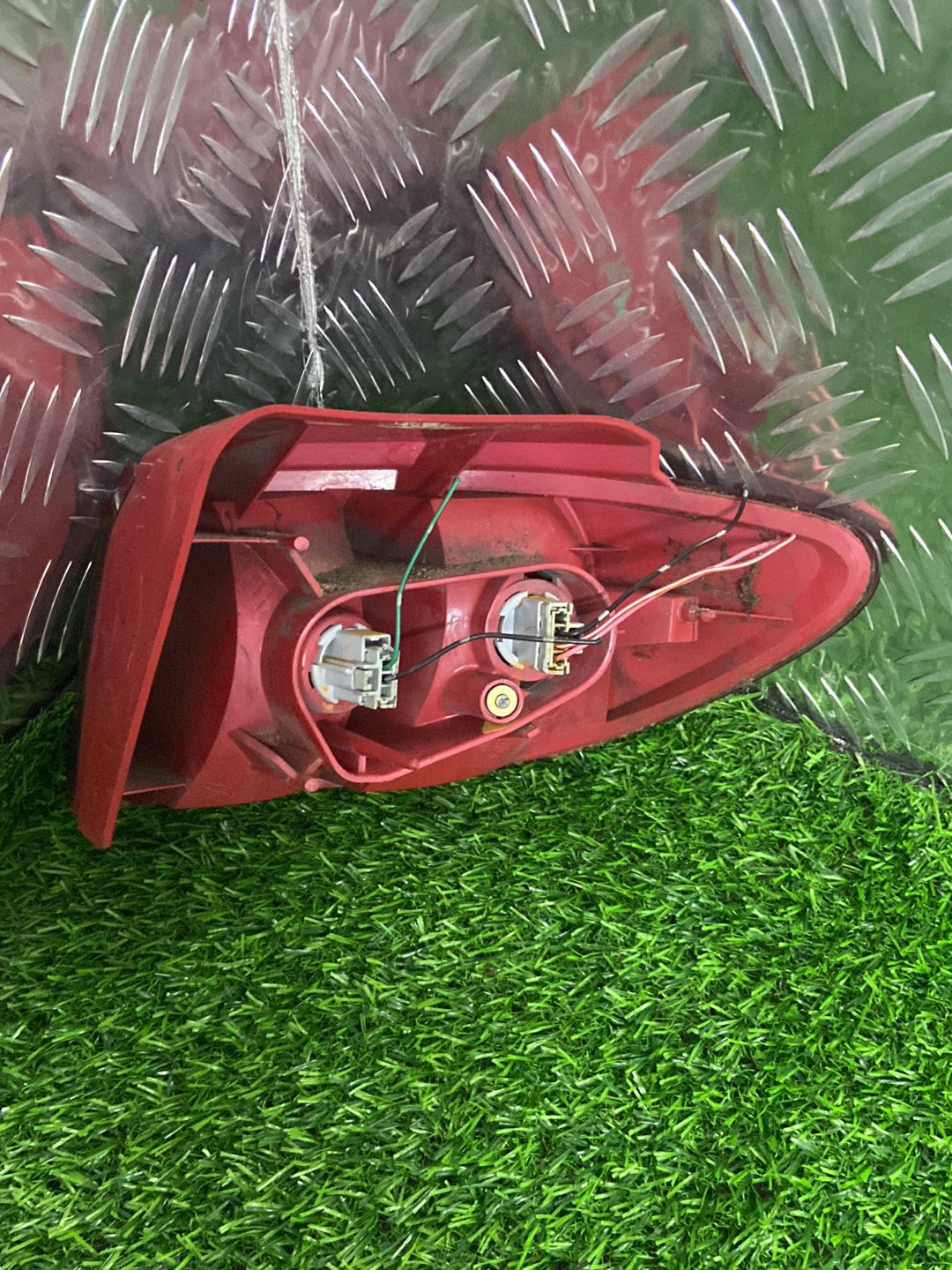 2002-2007 Mazda Mazda2 I DY- Left Taillight PN: STANLEY P1977L