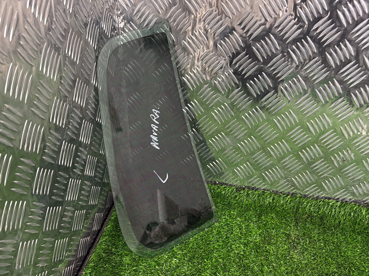 Ford Explorer Left Rear Quarter Door Glass 43R-004573