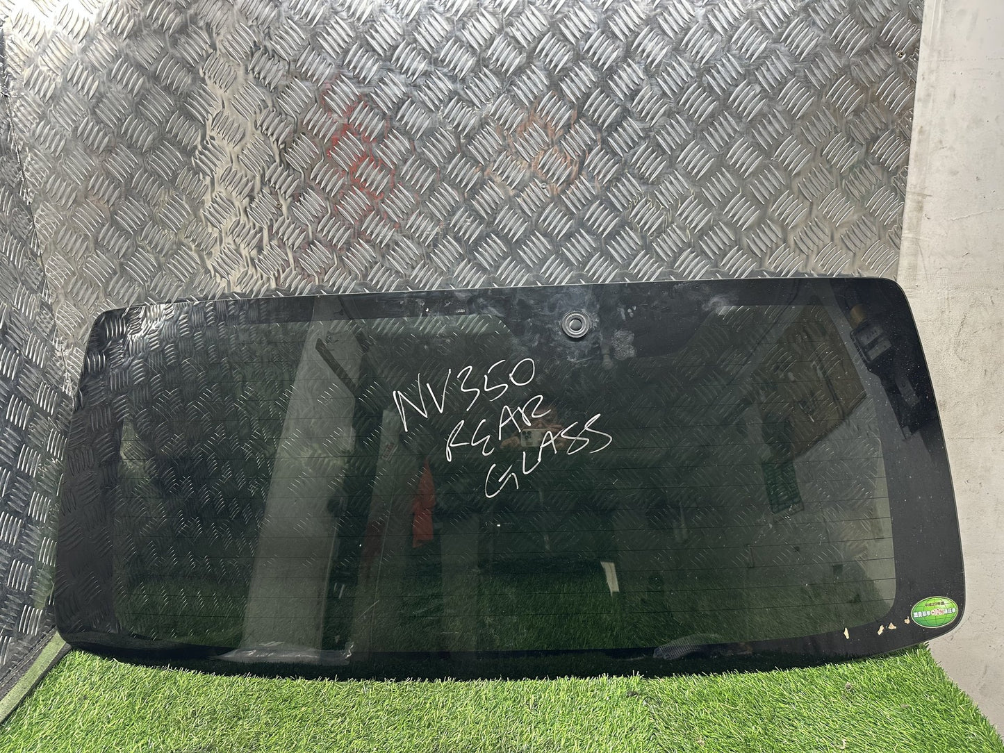 2012-2026 Nissan Caravan E26- Rear Tailgate Glass PN: 43R- WIPER TYPE