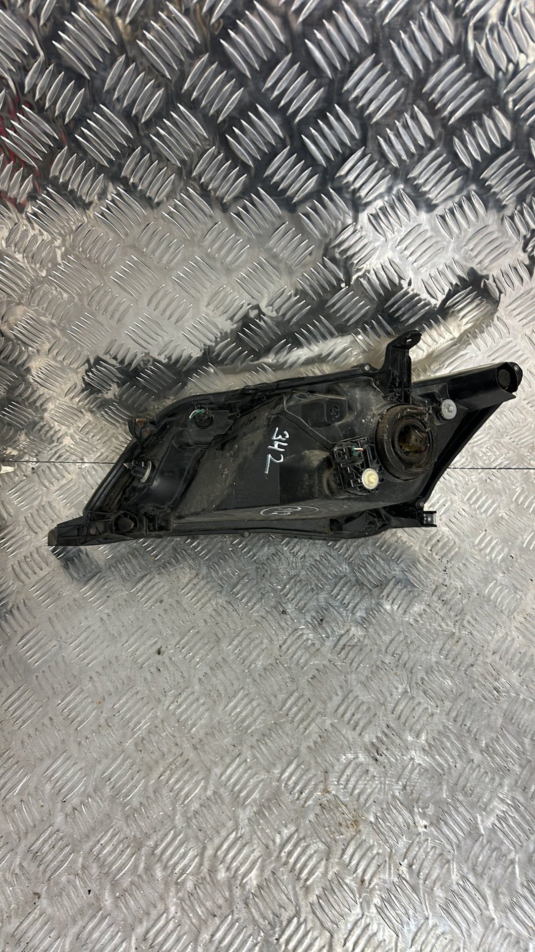 2012-2016 Toyota Corolla NZE164*- Right Headlight PN: Koito 12-581