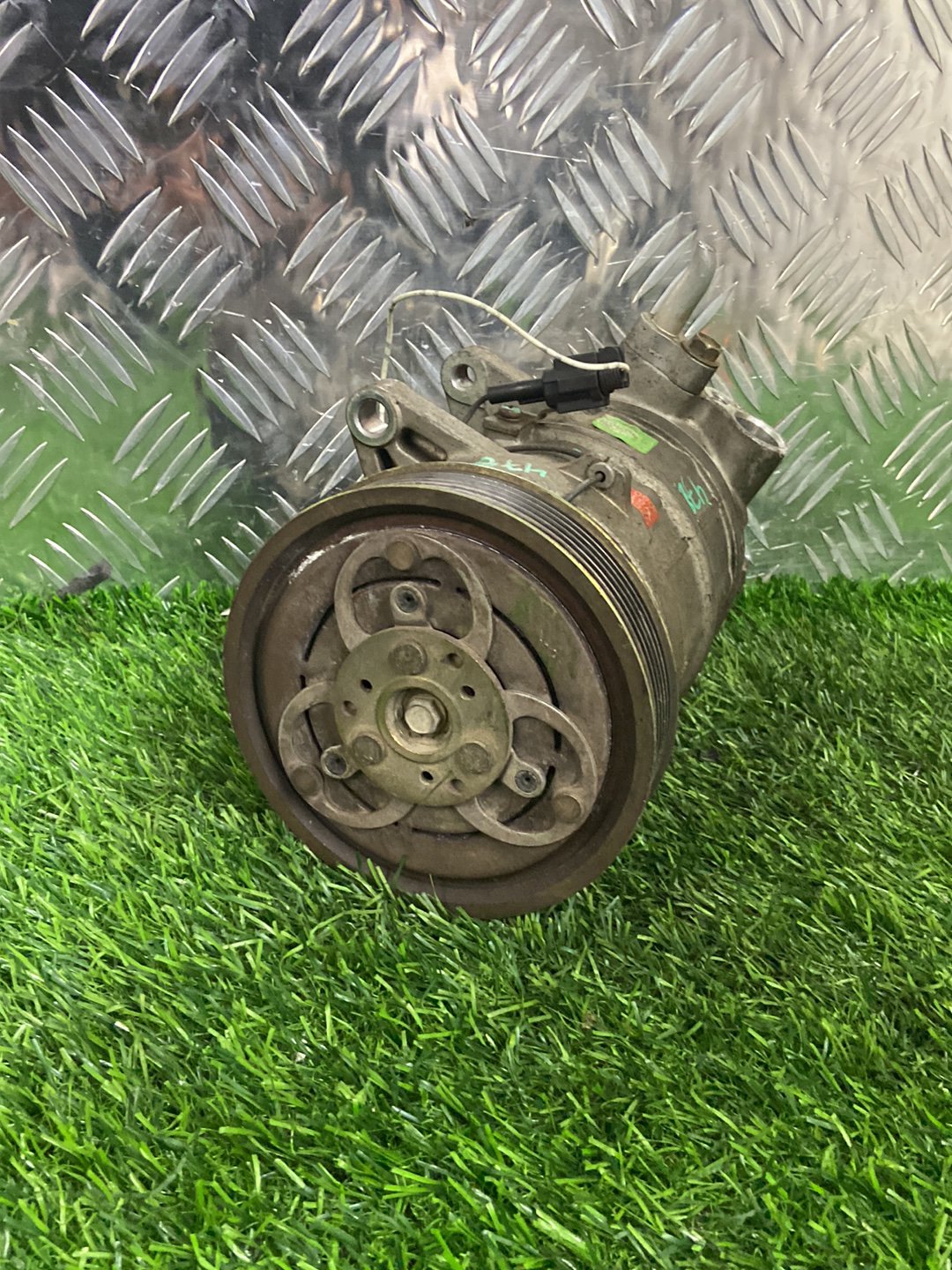 Nissan Patrol A/C Compressor 92600VK110