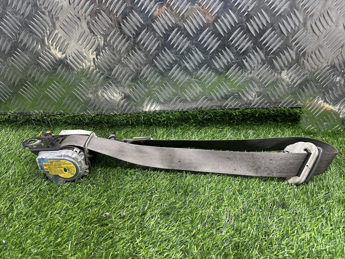 2006-2014 Toyota Hilux- Left Front Seat Belt PN: 7P8580-P