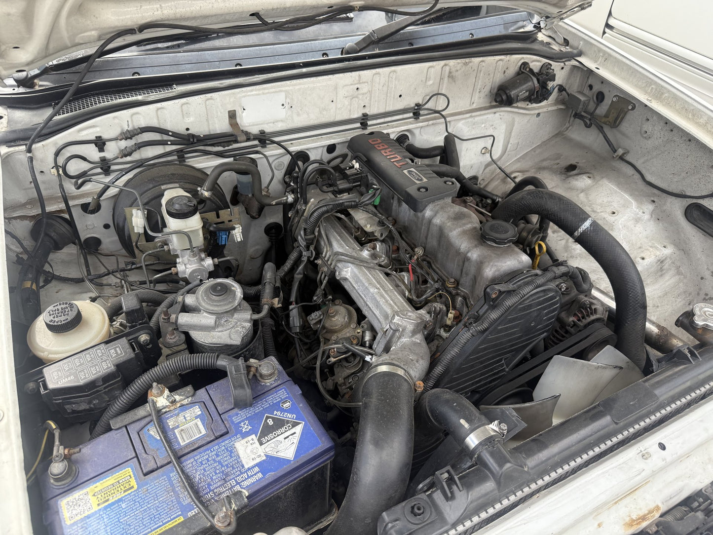 2002 Ford Courier WRECKING FOR PARTS ONLY
