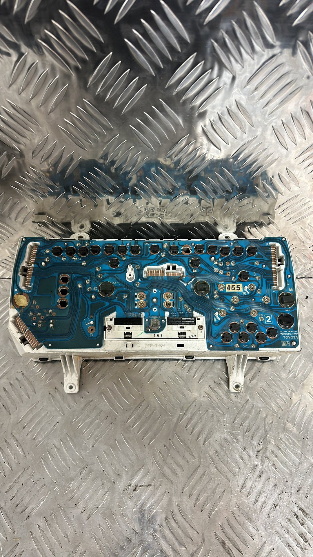 1993-2004 Toyota Hiace Instrument Cluster 83800-26300