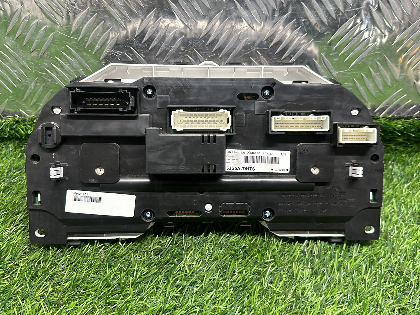 2014 - 2026 Nissan Navara Instrument Cluster 220983KM