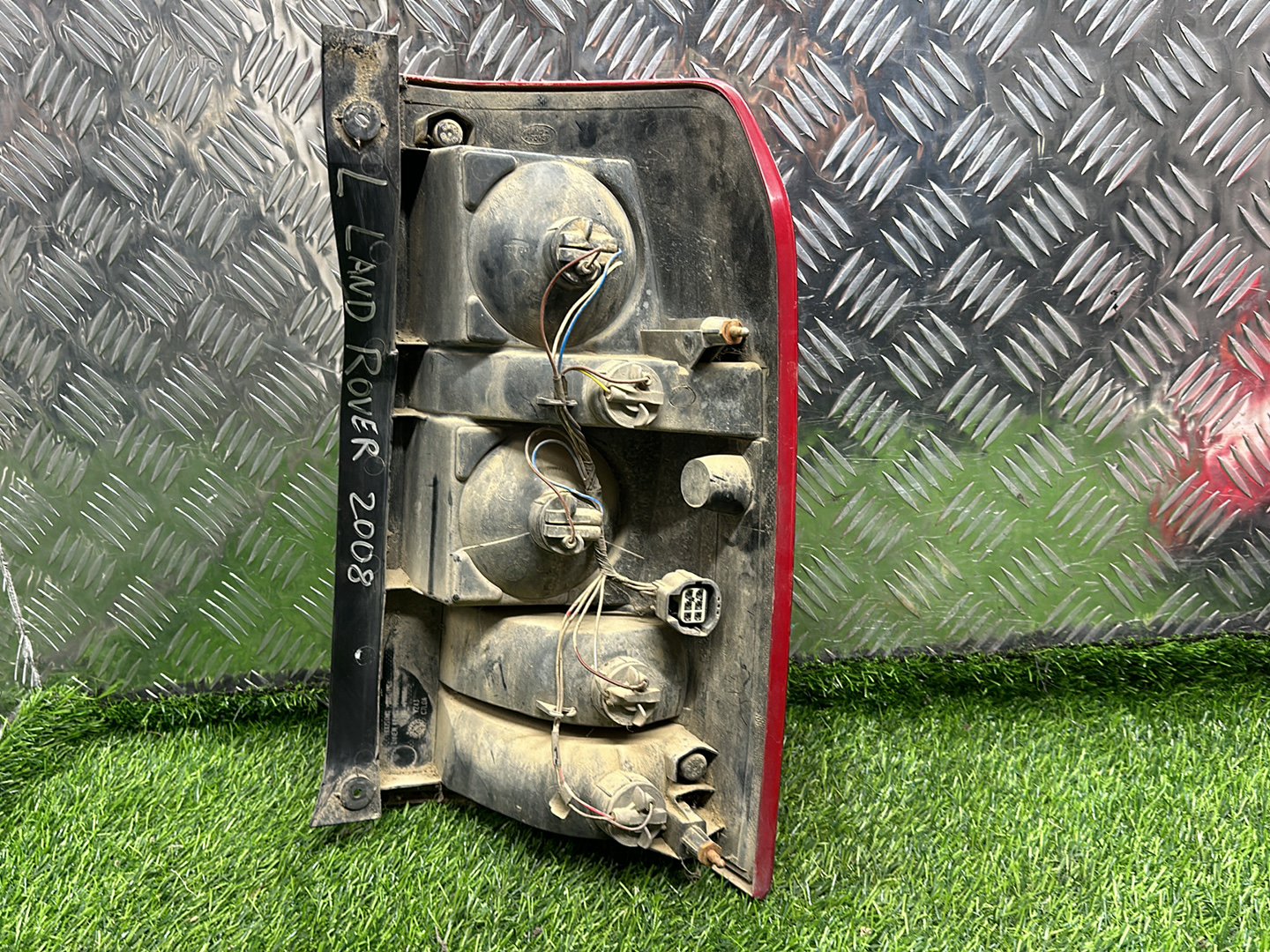 2010 Land Rover Discovery Left Taillight STAP 2F2R