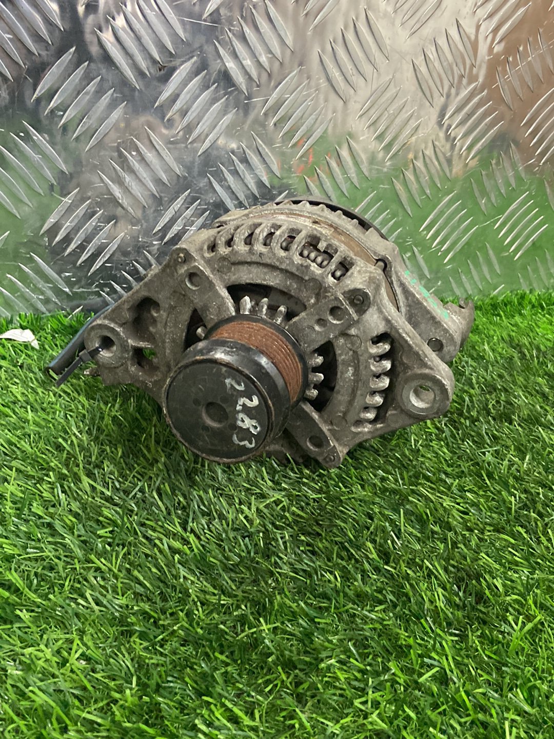 Lexus GS300 Alternator 2706031050 / 104210-4670