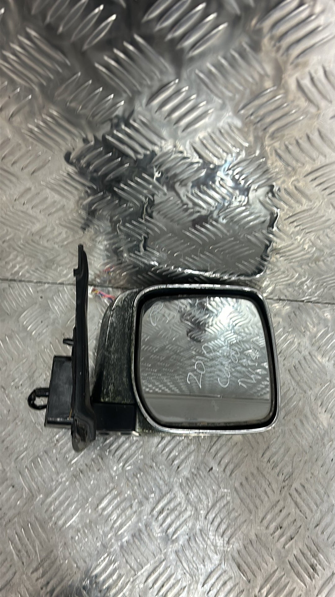 2001-2010 Nissan Caravan Right Door Mirror 5 WIRE