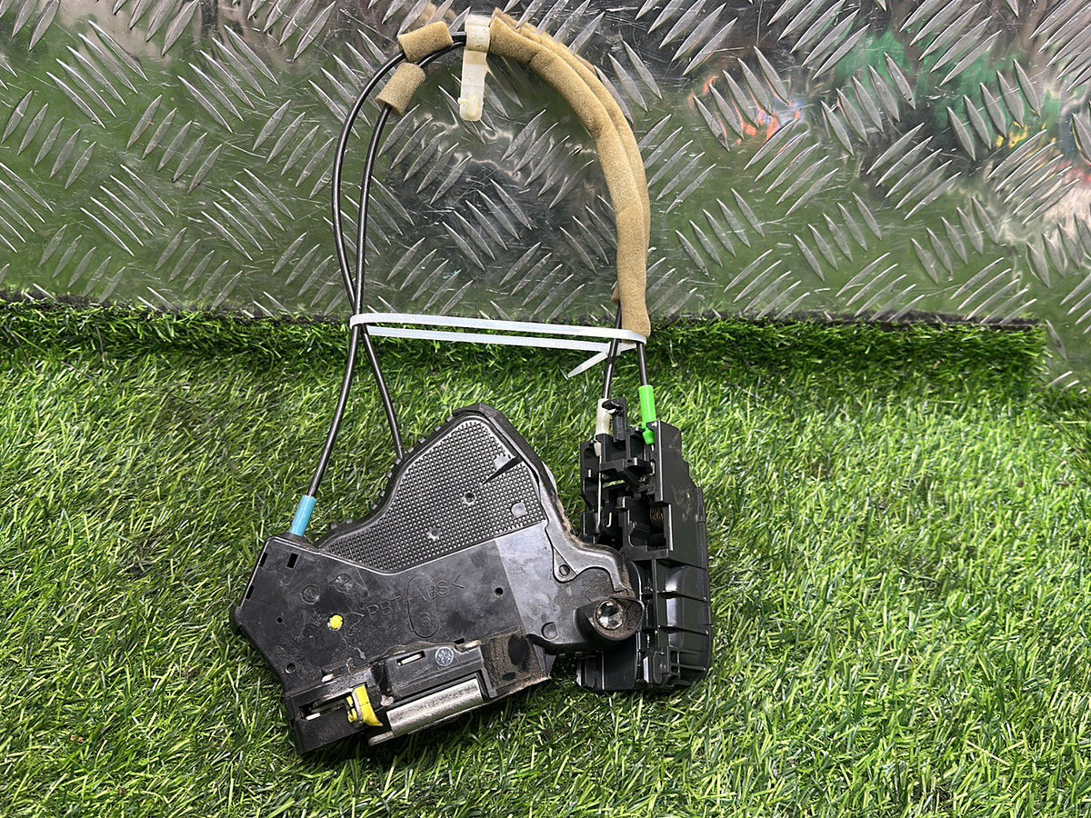 2004-2019 Toyota Hiace H200 - Left Front Door Lock Actuator PN: 6 PIN